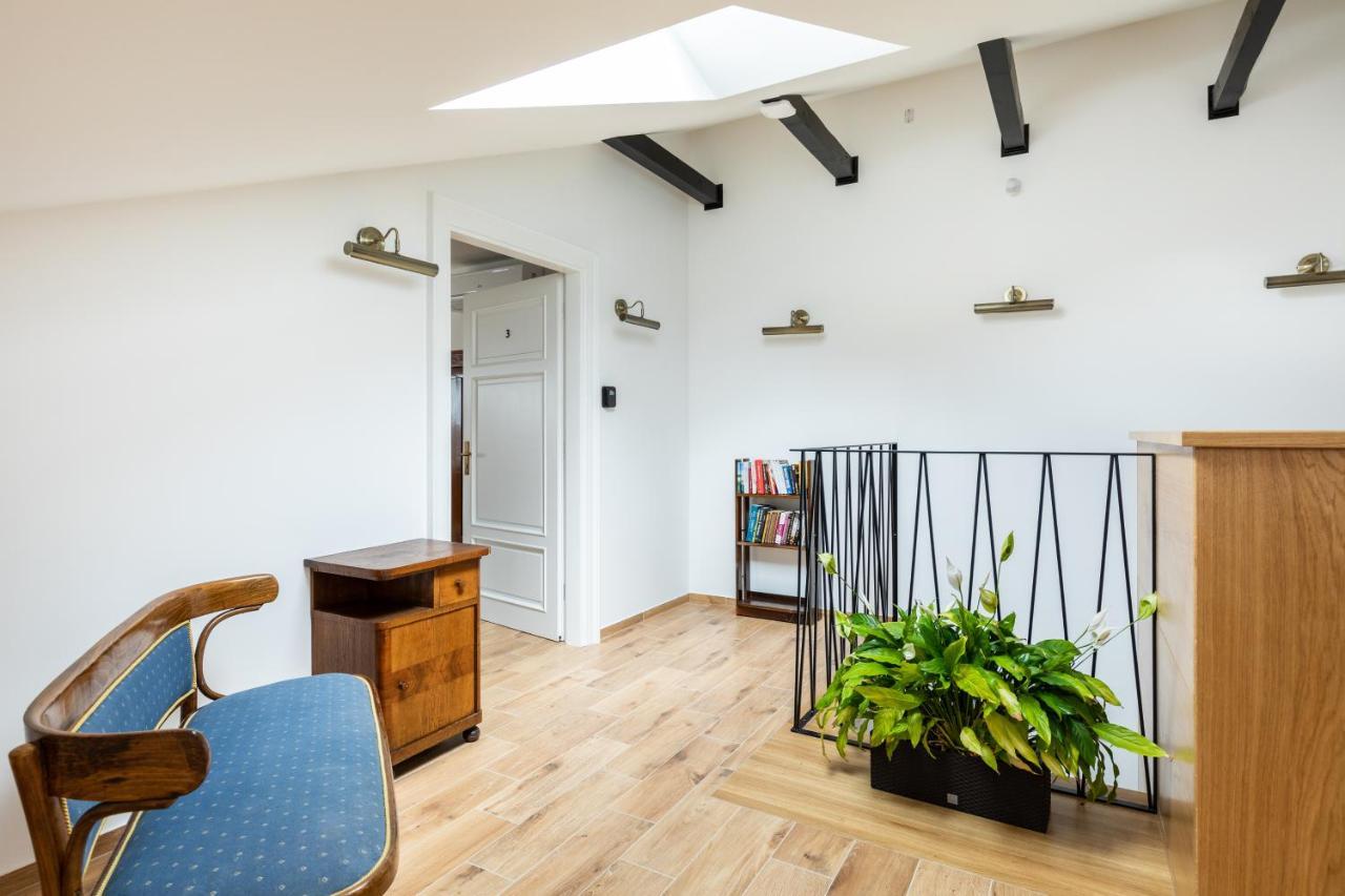 Palac Zieleniewskich Apartamenty Sw Marka 31 Cracovia Exterior foto