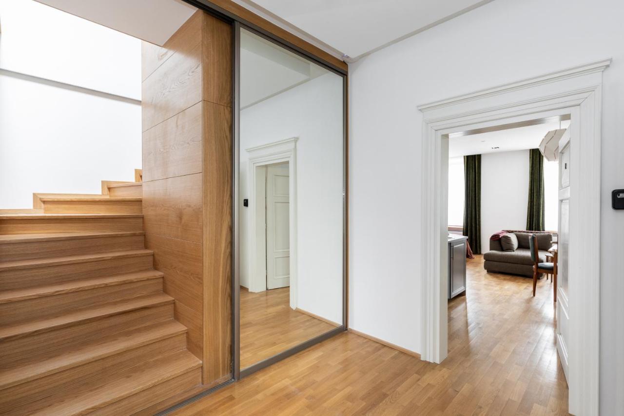Palac Zieleniewskich Apartamenty Sw Marka 31 Cracovia Exterior foto